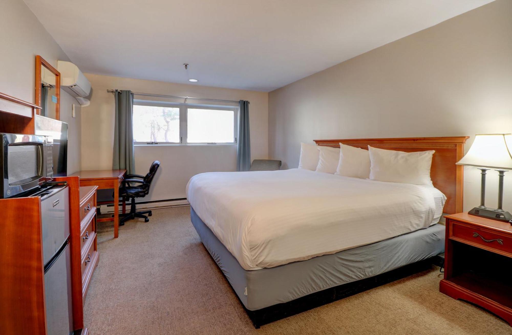 Anchorage Inn And Suites Portsmouth Zewnętrze zdjęcie