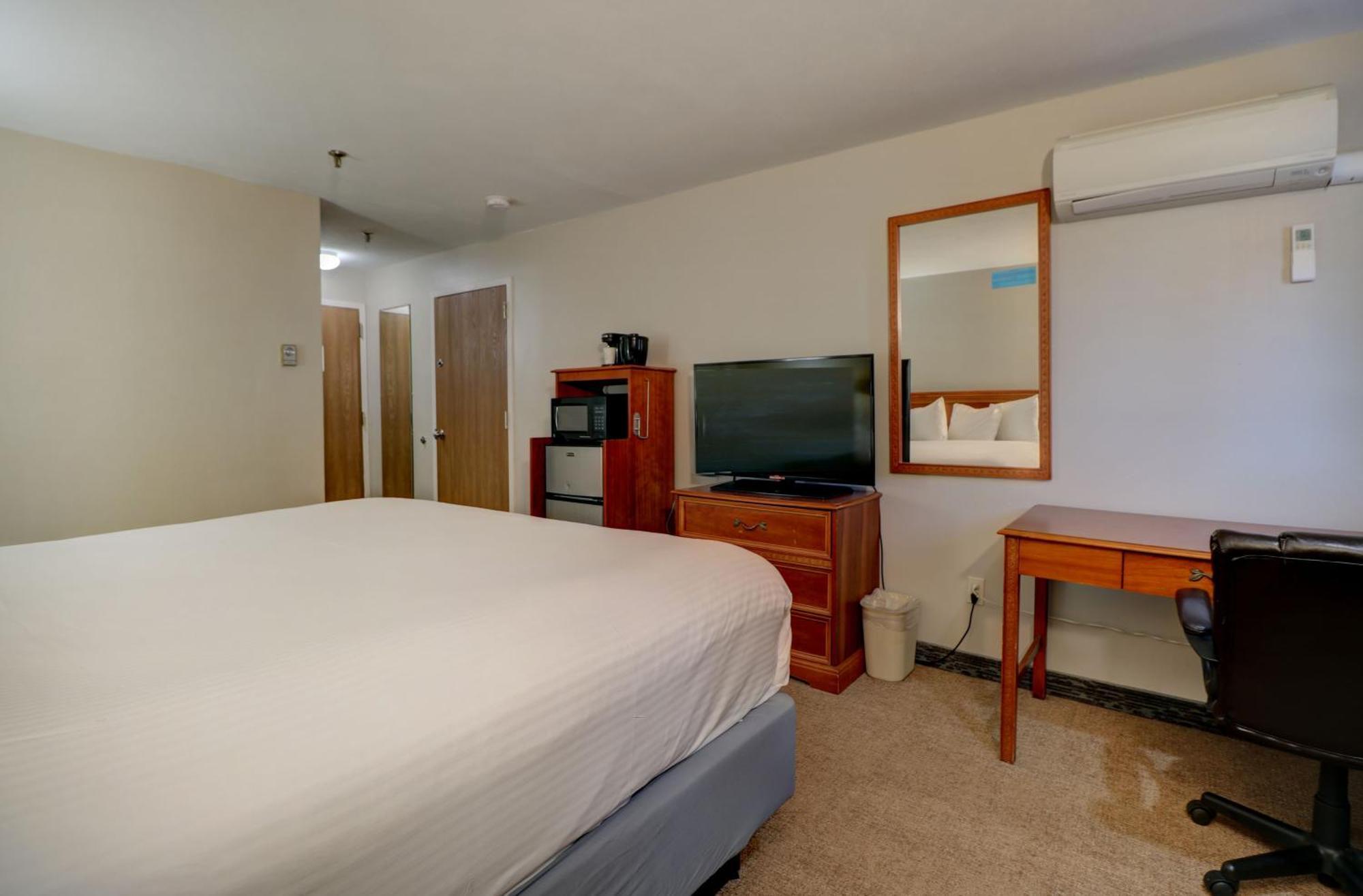 Anchorage Inn And Suites Portsmouth Zewnętrze zdjęcie